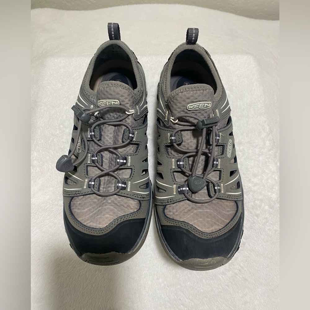 Keen Women’s Black and Gray Hiking Shoes Size 7.5 - Picture 6 of 7